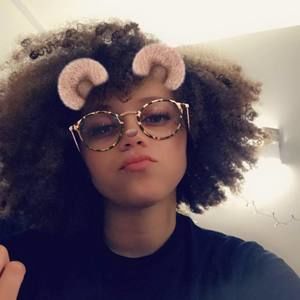 Meet your Posher, Jana